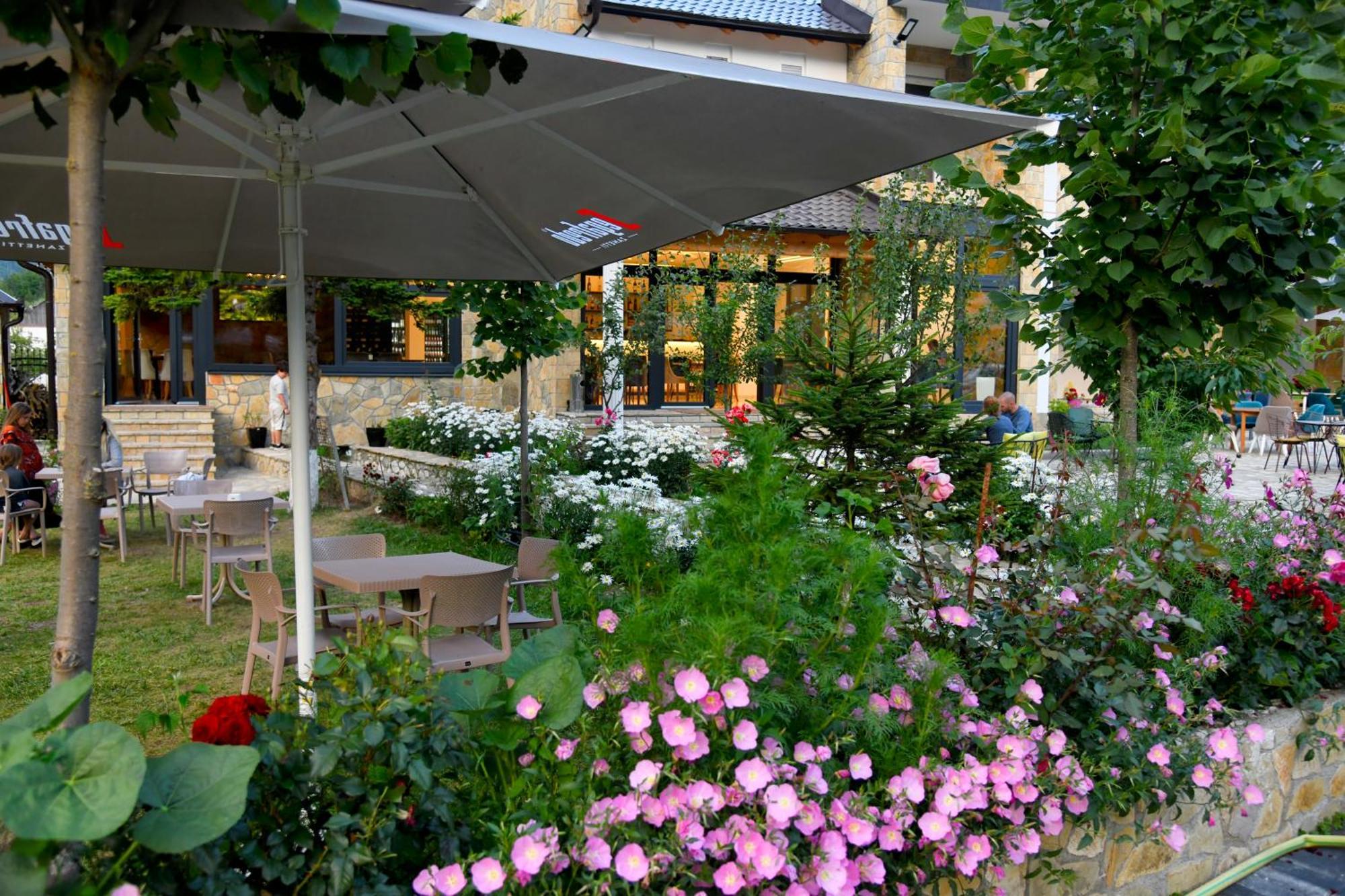 Breezy Hotel Valbone Exterior foto